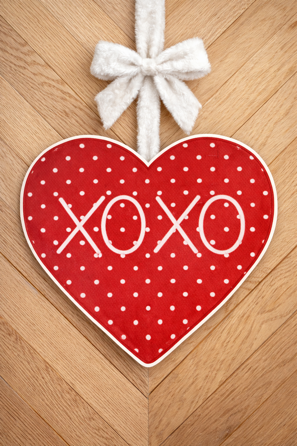 XOXO Sweetheart Hanger