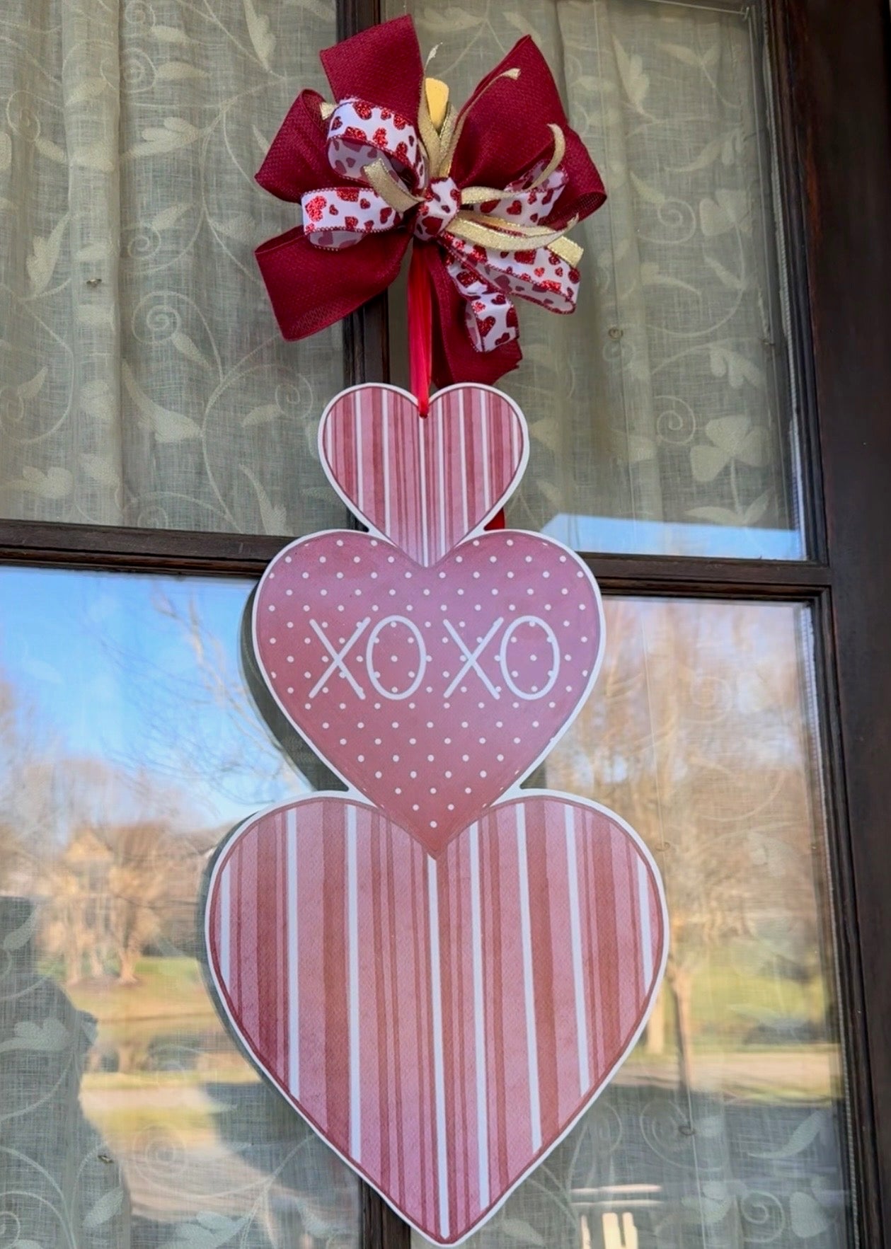 Triple Sweetheart XO Hanger