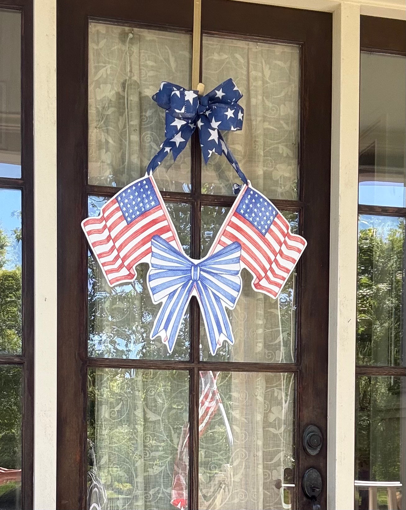 Crossed Flags Hanger
