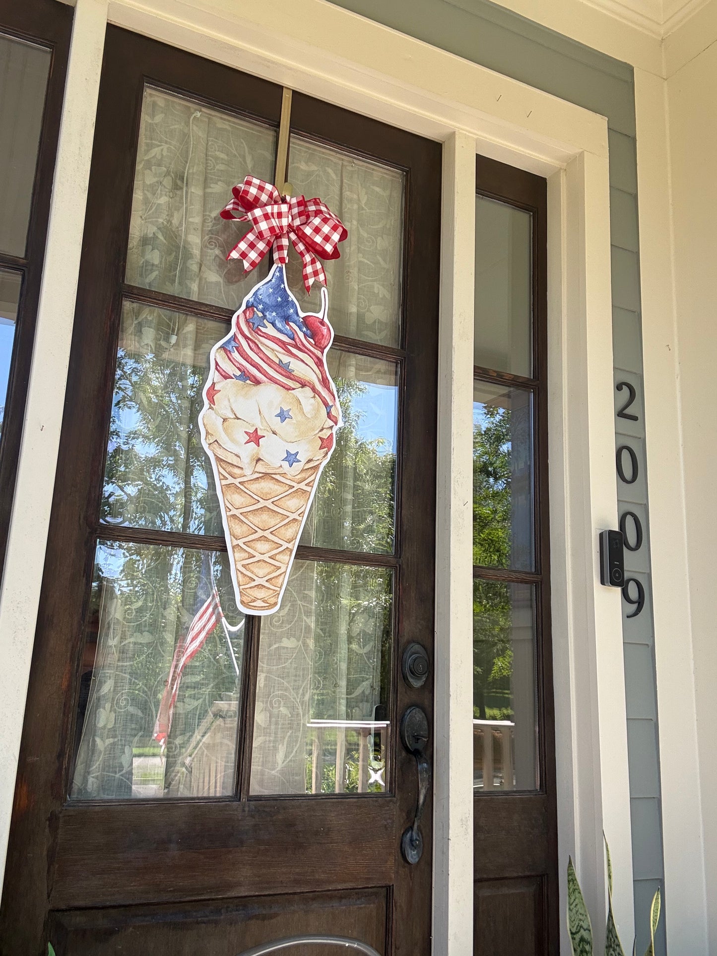 Star-Spangled Ice Cream Cone Hanger